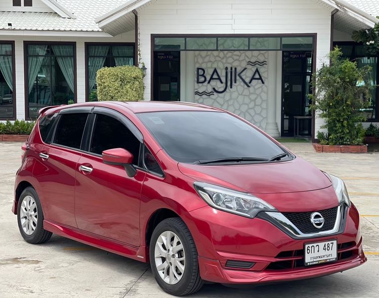Nissan Note 2017 1.2 V Sedan เบนซิน ไม่ติดแก๊ส เกียร์อัตโนมัติ แดง รูปที่ 4
