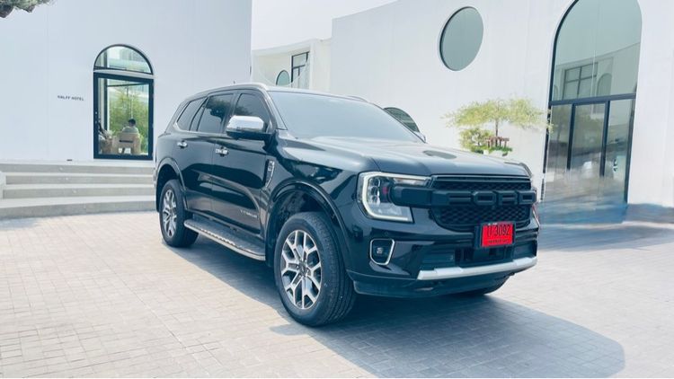 Ford Everest 2025 2.0 Titanium Plus Utility-car ดีเซล เกียร์อัตโนมัติ ดำ รูปที่ 2