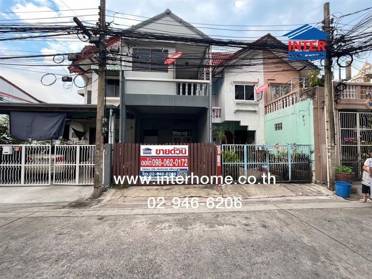 ทาวน์เฮ้าส์ 2 ชั้น 16 ตร.ว. หมู่บ้านสวนทองวิลล่า1 ใกล้ BTS พหลโยธิน59 ซอยพหลโยธิน61 ถนนพหลโยธิน เขตบางเขน กรุงเทพมหานคร