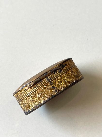 ตลับสีผึ้ง กระไหล่ทอง เก่าโบราณสะสมA2 รูปที่ 7