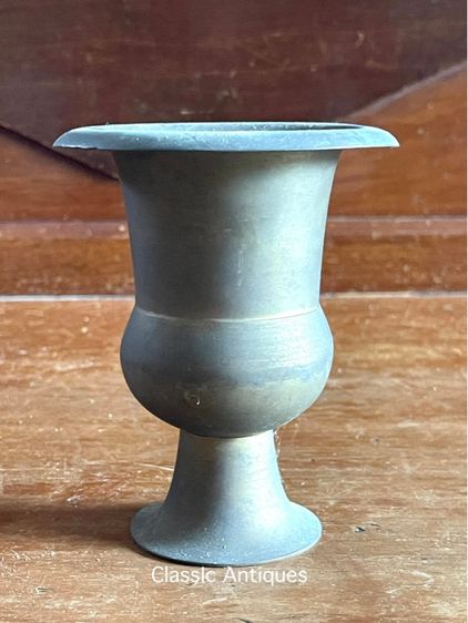 กระโถน ทองเหลืองจิ๋ว โบราณเก่าสะสม