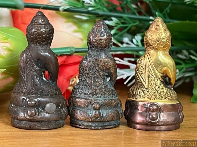 พระกริ่งปวเรศ เนื้อสำริด กริ่งดัง3องค์ 3พิมพ์ รูปที่ 2
