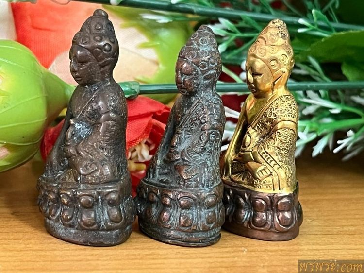 พระกริ่งปวเรศ เนื้อสำริด กริ่งดัง3องค์ 3พิมพ์ รูปที่ 4