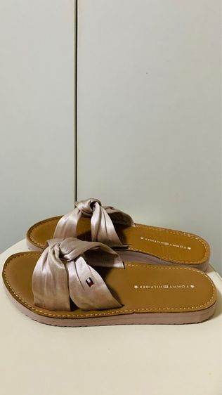 รองเท้า รูปที่ 11