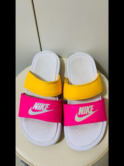 รองเท้าแตะแบบมีหูและแบบสวม หลากสี อื่นๆ UK 4.5 | EU 37 1/3 | US 6 Nike รองเท้า