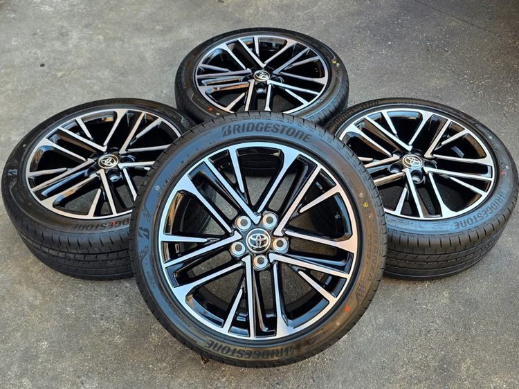 .ล้อแท้ All New Camry ขอบ18” พร้อมยางปริสโตน ปี25 รูปที่ 2