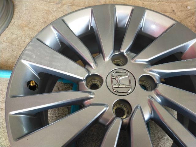 แม็กฮอนด้า สีเดิมป้ายแดง ขอบ15 กว้าง6 et45 ใส่ jazz city ได้ทุกรุ่น รูปที่ 6