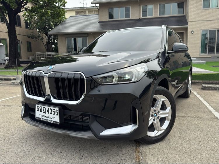 รถ BMW X1 1.5 sDrive18i Iconic สี ดำ