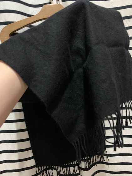 ผ้าพันคอผ้า  WOOL แท้  HEATTECH  ผ้านุ่ม  คลุมไหล่ คลุมคอ เหมาะกับไปที่อากาศหนาว ช่วยให้อุ่นได้ดี  ใช้ได้ทั้งผู้หญิงและผู้ชาย ทูโทน รูปที่ 4