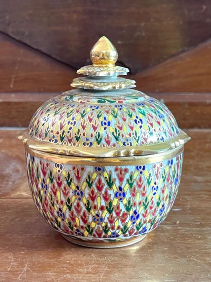 โถเบญจรงค์ ร.5 เก่าสะสม รูปที่ 13