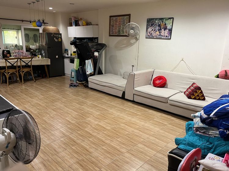 ขายบ้านทาวน์เฮ้าส์ 2 ชั้น หมู่บ้านดิเอ็กคลูซีฟ นวลจันทร์56 รูปที่ 2