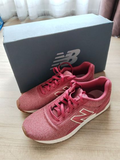 รองเท้าผ้าใบ ชมพู ผ้าใบ UK 5 | EU 38 | US 6.5 รองเท้า new balance ของแท้ สภาพดีพร้อมใช้