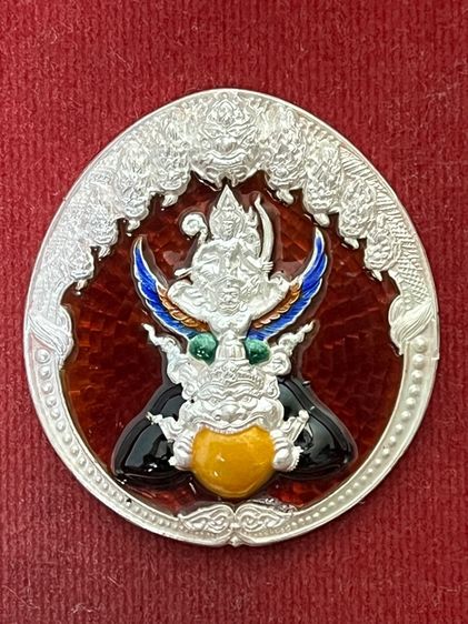 เหรียญนารายณ์ทรงครุฑ เจ้าคุณธงชัย วัดไตรมิตร ปี 48