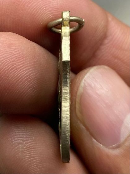 เหรียญพระพุทธรูป วัดไชโย รูปที่ 4