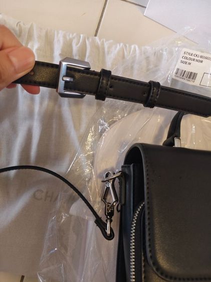 กระเป๋า charles and keith แท้ สภาพดีมากๆ ใช้งานน้อยมาก รูปที่ 7