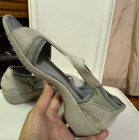 รองเท้าคัทชูหนัง Hush puppies รูปที่ 13
