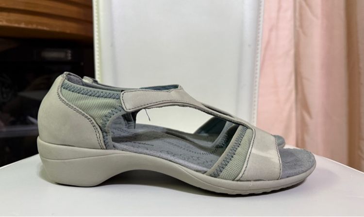 รองเท้าคัทชูหนัง Hush puppies รูปที่ 2