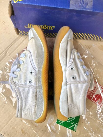 รองเท้าผ้าใบนักเรียน เปอร์ 33 มือสอง ขายตามสภาพ รูปที่ 4