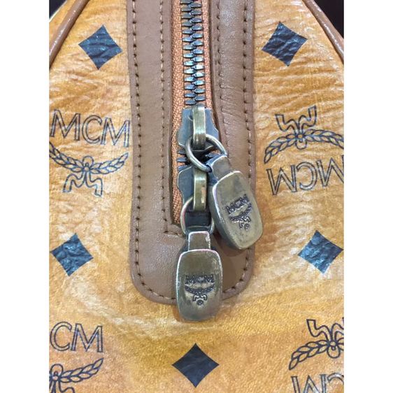 MCM Visetos Alma Cognac กระเป๋าบอสตัน  MCM VISETOS กระเป๋าถือ COGNAC ไซ้ส์S12”แท้ ไม่แท้ยินดีคืนเงิน รูปที่ 4