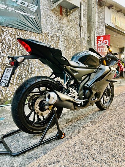 Yamaha YZF-R15 ปี2024 รถ9เดือน วิ่ง9000โล รุ่นใหม่ล่าสุด สด-ผ่อน รูปที่ 4
