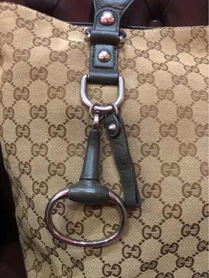 กุชชี่ กระเป๋าสะพายข้าง Gucci GG canvas สีน้ำตาลดำ x หนังสีเบจ แต่งโลหะสีเงิน tote 229852 รับประกันของแท้  รูปที่ 3