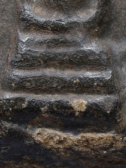 ให้บูชา พระบ้าน พระหลวงพ่อเนียม วัดน้อย พิมพ์เศียรแหลม 2 หน้า เนื้อชินตะกั่ว เก่า รูปที่ 8