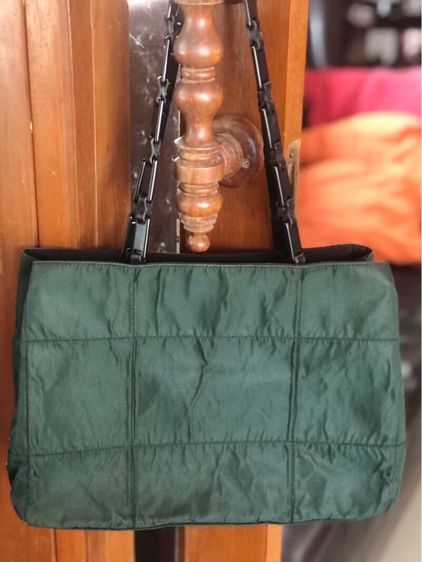 กระเป๋าสะพายไหล่สายโซ่สีเขียว Prada Tessuto รับประกันของแท้ 