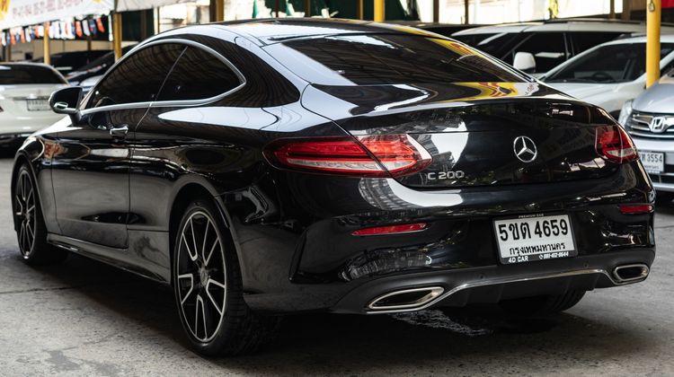 Mercedes-Benz C-Class 2022 C200 Sedan เบนซิน ไม่ติดแก๊ส เกียร์อัตโนมัติ ดำ รูปที่ 3