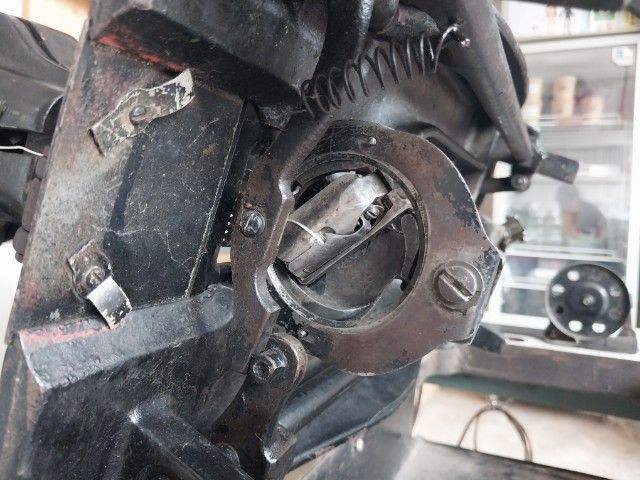 จักรซิงเกอร์ 45 เย็บหนา รูปที่ 16