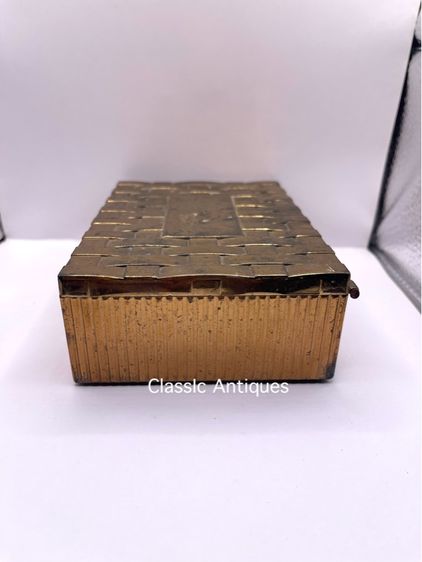 หีบ กล่อง โลหะเก่าโบราณสะสม รูปที่ 11