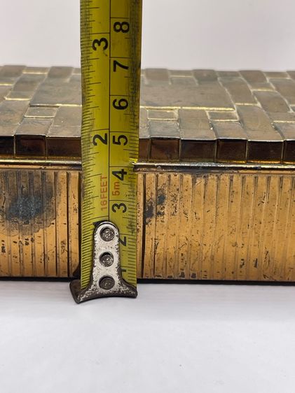 หีบ กล่อง โลหะเก่าโบราณสะสม รูปที่ 13