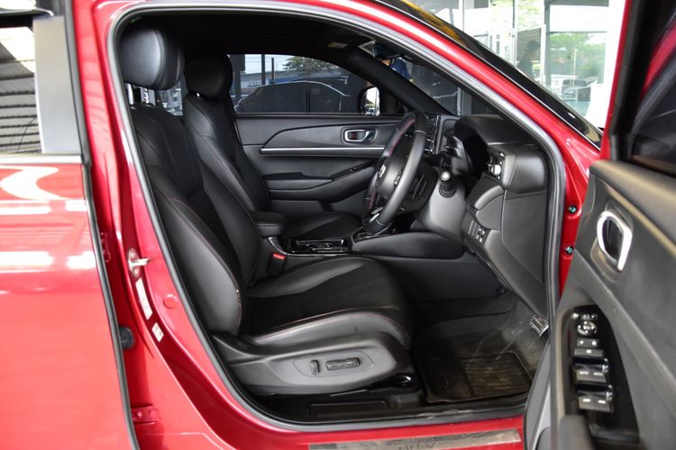 Honda HR-V 2022 1.5 e:HEV RS Sedan ไฮบริด ไม่ติดแก๊ส เกียร์อัตโนมัติ แดง รูปที่ 3