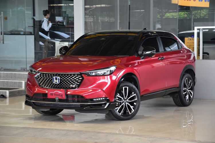 รถ Honda HR-V 1.5 e:HEV RS สี แดง