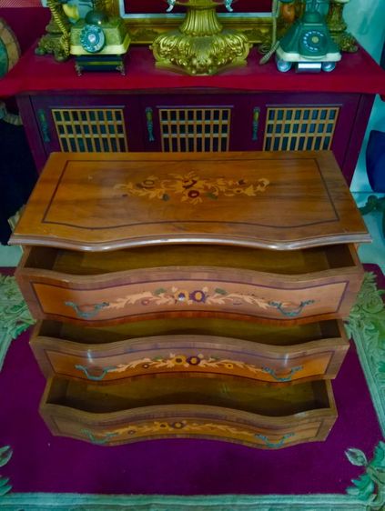 ฝรั่งเศส..ตู้ไม้ 3 ลิ้นชักงานอินเลสุดงามสภาพเยี่ยมจากฝรั่งเศส รูปที่ 3