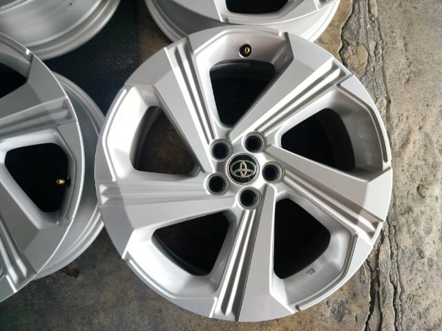 ล้อยาริสครอสขอบ17 5รู100 รูปที่ 4