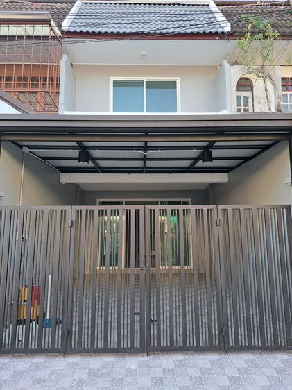 ทาวน์เฮ้าส์ 2 ชั้น หมู่บ้านเสนาวิลล่า 84 แฮปปี้แลนด์