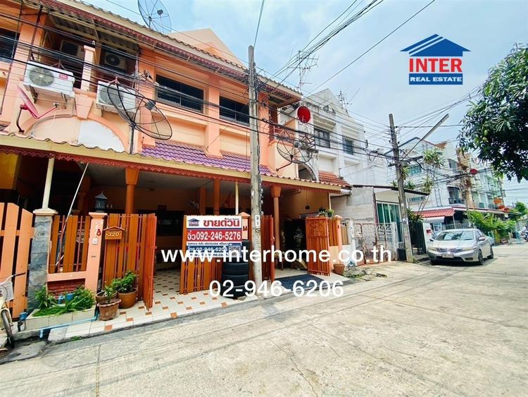 ไม่ใช่ ทาวน์เฮ้าส์ 2.5 ชั้น 18 ตร.ว. หมู่บ้านเกษรา คลาสสิคโฮม ใกล้โรงเรียนทรงวิทย์ศึกษา ซอยเสรีไทย81 ถนนรามอินทรา ถนนเสรีไทย เขตคันนายาว กรุงเทพม รูปที่ 2