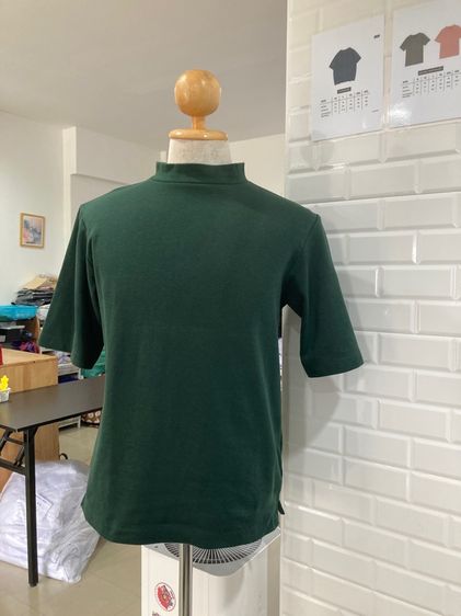 เสื้อยึดชายคอปีน GU size m รูปที่ 3