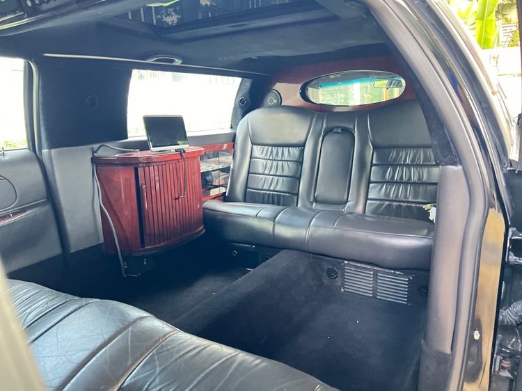 Ford รุ่นอื่นๆ 2010 รุ่นย่อยอื่นๆ Van เบนซิน ไม่ติดแก๊ส เกียร์อัตโนมัติ ดำ รูปที่ 4