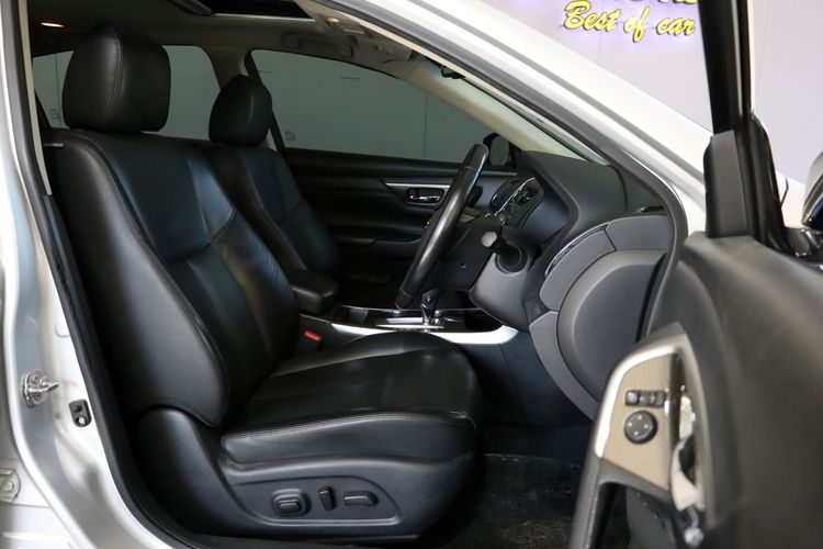 Nissan Teana 2018 2.5 XV Sedan เบนซิน ไม่ติดแก๊ส เกียร์อัตโนมัติ บรอนซ์เงิน รูปที่ 4