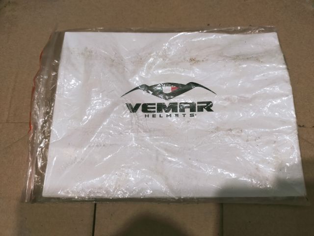หมวก vemar hurricane สะภาพดีครับ 3700บ.
 รูปที่ 8