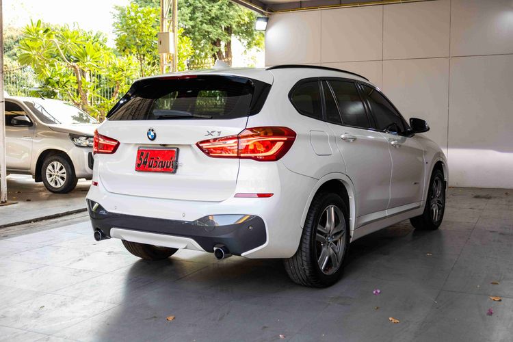 BMW X1 2019 2.0 sDrive20d M Sport Utility-car ดีเซล ไม่ติดแก๊ส เกียร์อัตโนมัติ ขาว รูปที่ 4