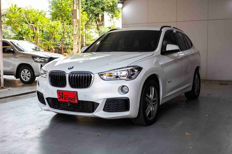 BMW X1 2019 2.0 sDrive20d M Sport Utility-car ดีเซล ไม่ติดแก๊ส เกียร์อัตโนมัติ ขาว รูปที่ 3