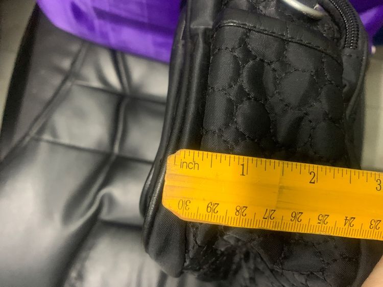 กระเป๋าถือสีดำ รูปที่ 10