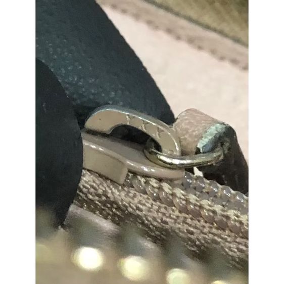 Auth used GUCCI purse กระเป๋าสตางค์หนังใบยาว micro Guccissima k02858 ลงยาสีเบจ ของแท้  รูปที่ 4
