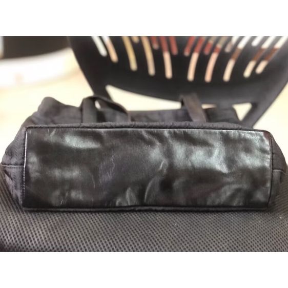 Prada Shopper Inside-Out สีดำกระเป๋าโท้ตเล็ก Prada วินเทจ ของแท้  รูปที่ 8