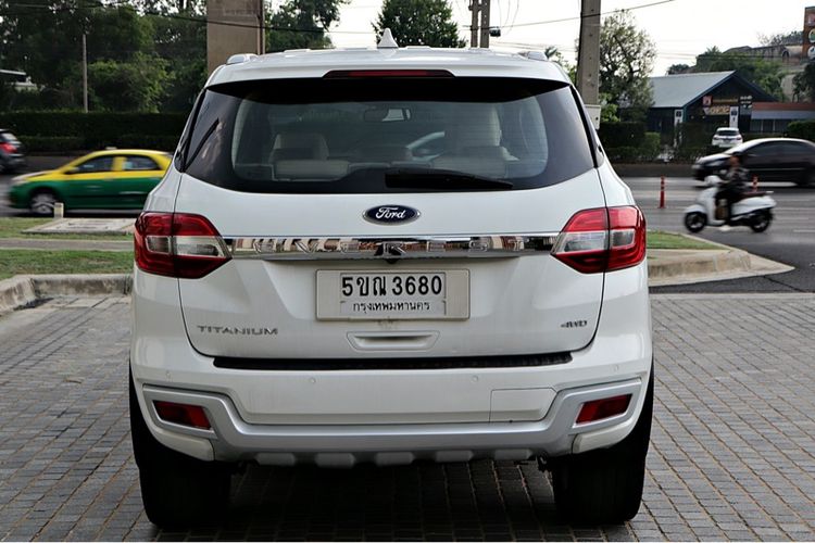 Ford Everest 2016 3.2 Titanium Plus 4WD Utility-car ดีเซล ไม่ติดแก๊ส เกียร์อัตโนมัติ ขาว รูปที่ 4