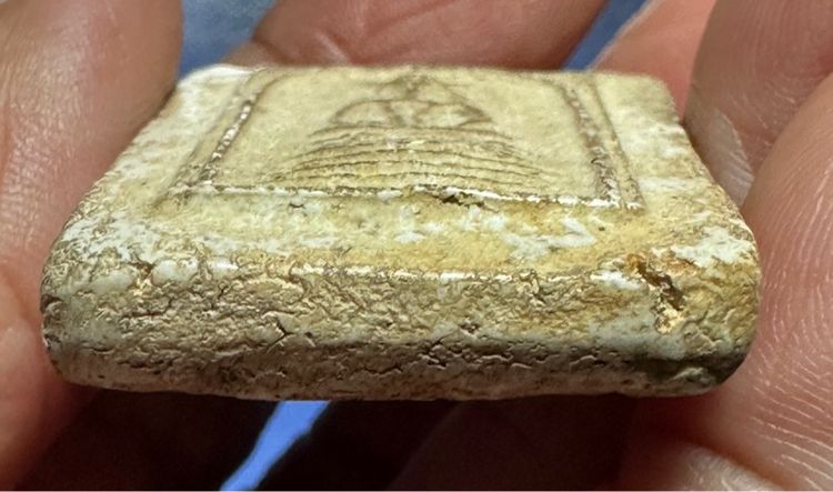 พระสมเด็จวัดเกษไชโย กรุวัดโพธิ์เกรียบ ปี 2490🙏พระสมเด็จวัดเกศพิมพ์หกชั้นอกร่อง ผิวเคลือบยาีงไม้ องค์ละ1000 รูปที่ 6