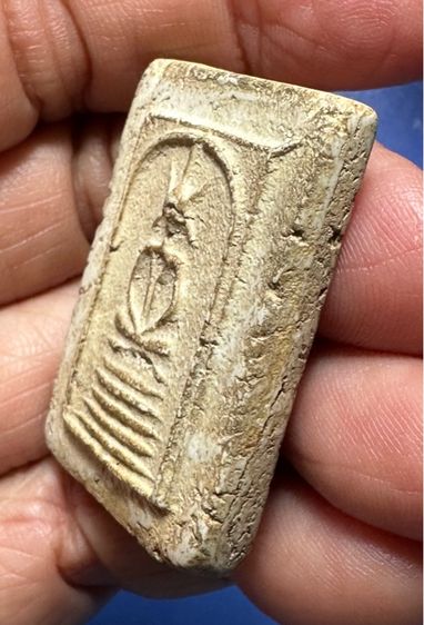 พระสมเด็จวัดเกษไชโย กรุวัดโพธิ์เกรียบ ปี 2490🙏พระสมเด็จวัดเกศพิมพ์หกชั้นอกร่อง ผิวเคลือบยาีงไม้ องค์ละ1000 รูปที่ 4