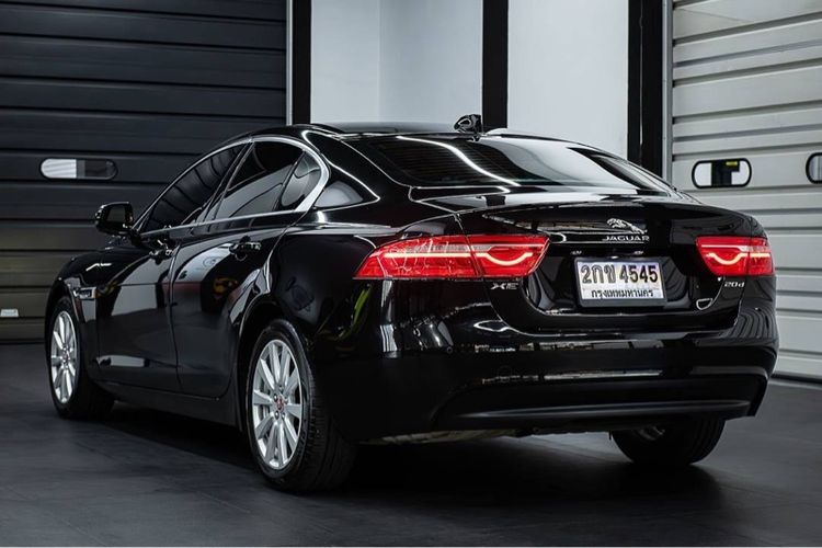 Jaguar XE 2018 2.0 R-Sport Sedan ดีเซล ไม่ติดแก๊ส เกียร์อัตโนมัติ ดำ รูปที่ 3